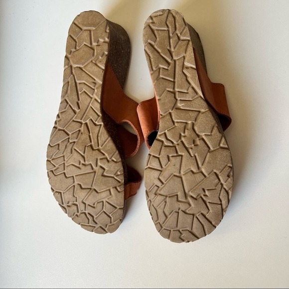 Massino Caponi Slip on wedge sandal with flower detail 7.5 - Picture 6 of 13